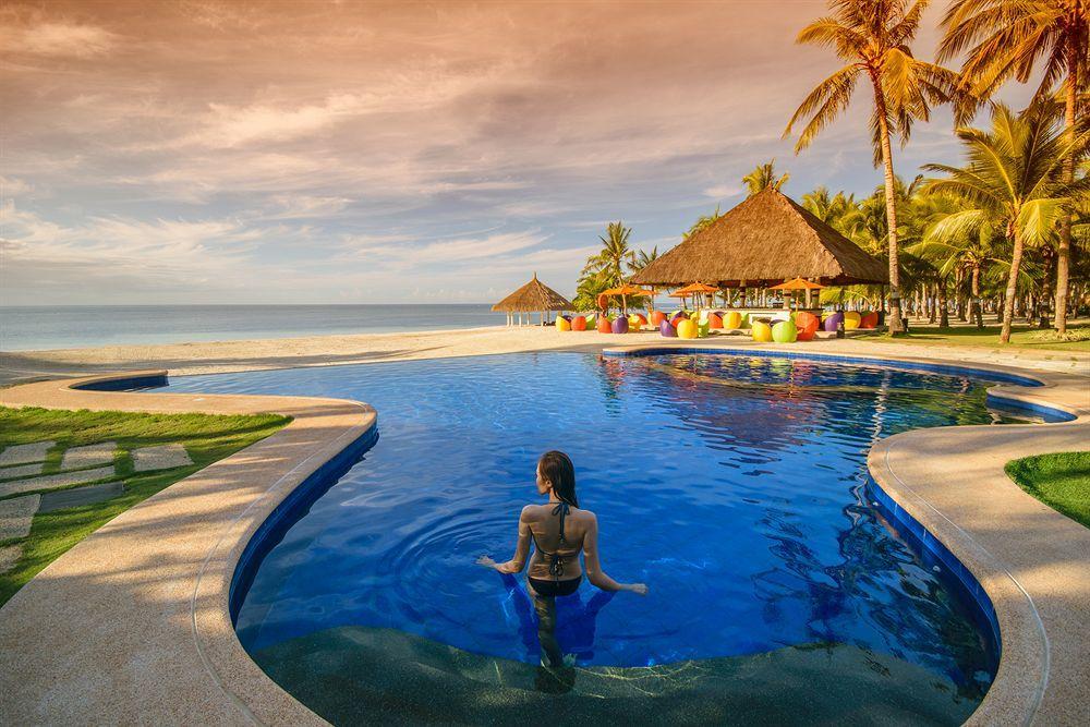 Oceanica Resort Panglao, Bohol Екстер'єр фото Infinity pool at the beach