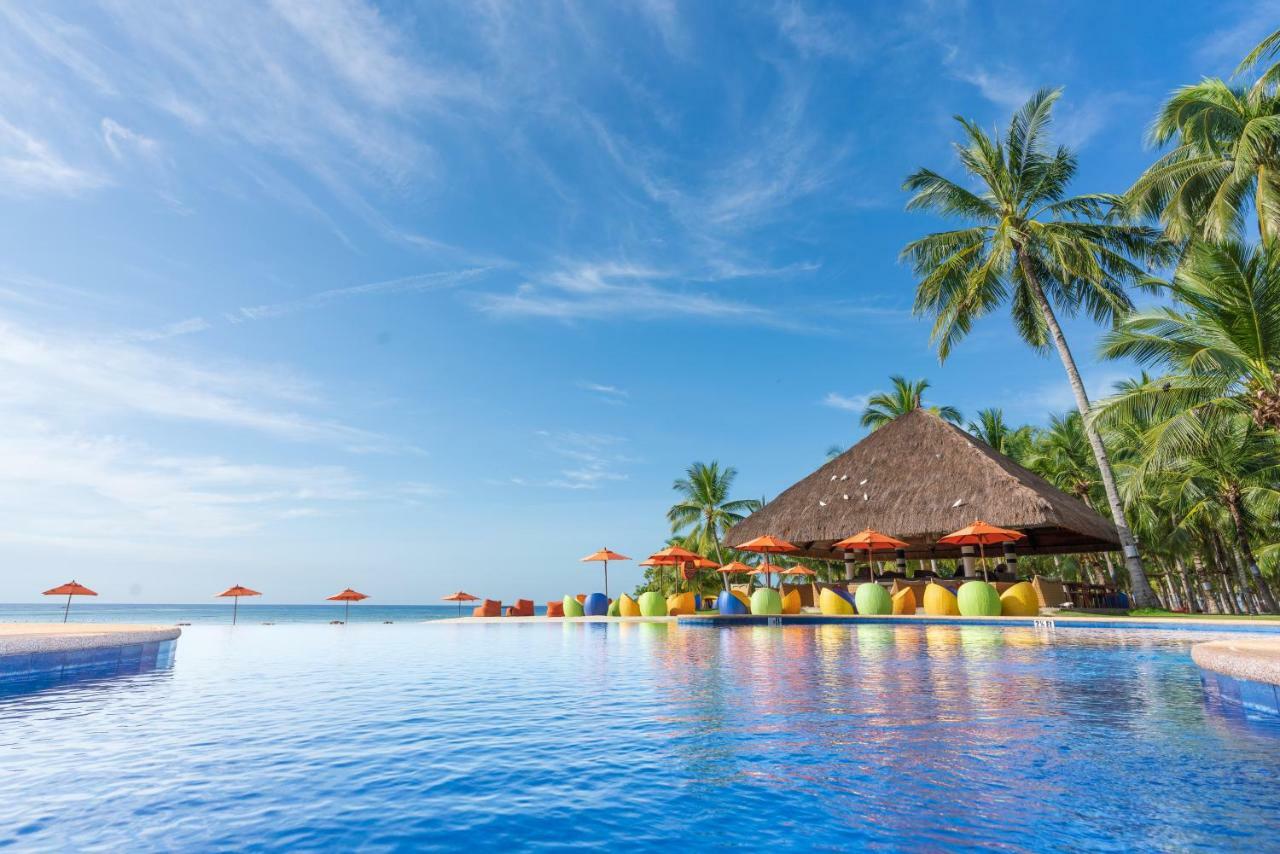Oceanica Resort Panglao, Bohol Екстер'єр фото The beach at the resort